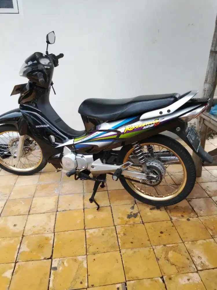 Honda karisma 125D