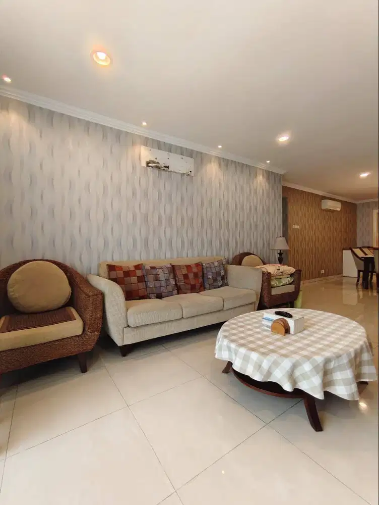DISEWAKAN APARTEMEN FULL FURNISHED MEWAH GRAHA KONDO 2BR 158m2