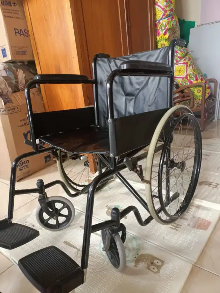 Di jual kursi roda