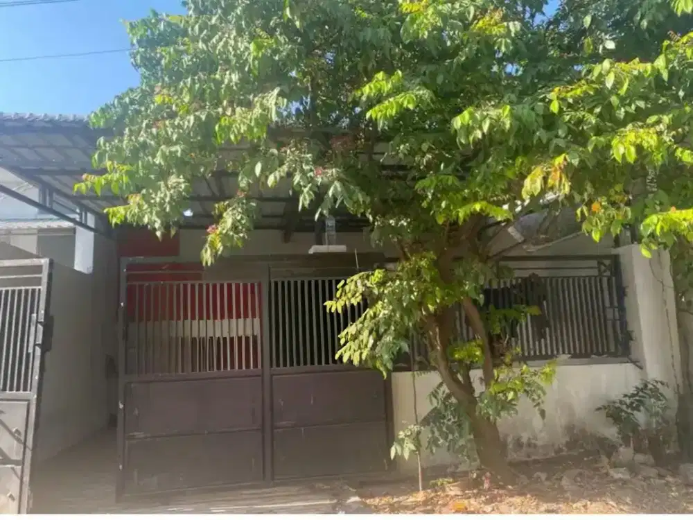 dijual rumah puri gununganyar dkt UPN merr