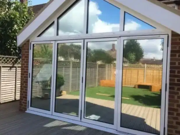 sticker oneway stiker satu arah promosi salon kaca film toko ruko