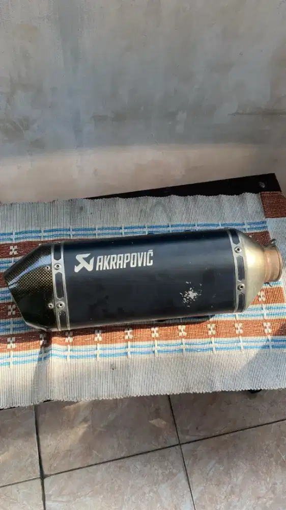 knalpot akrapovic