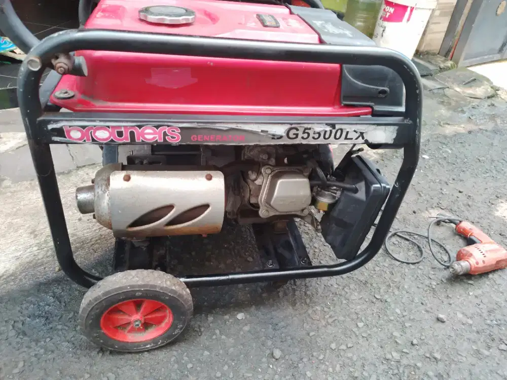 Di jual jenset kondisi bagus normal