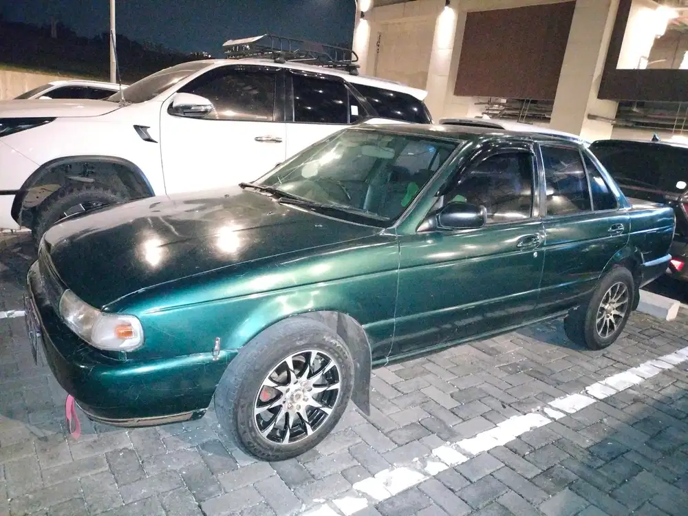 Nissan Sunny 1993 Bensin