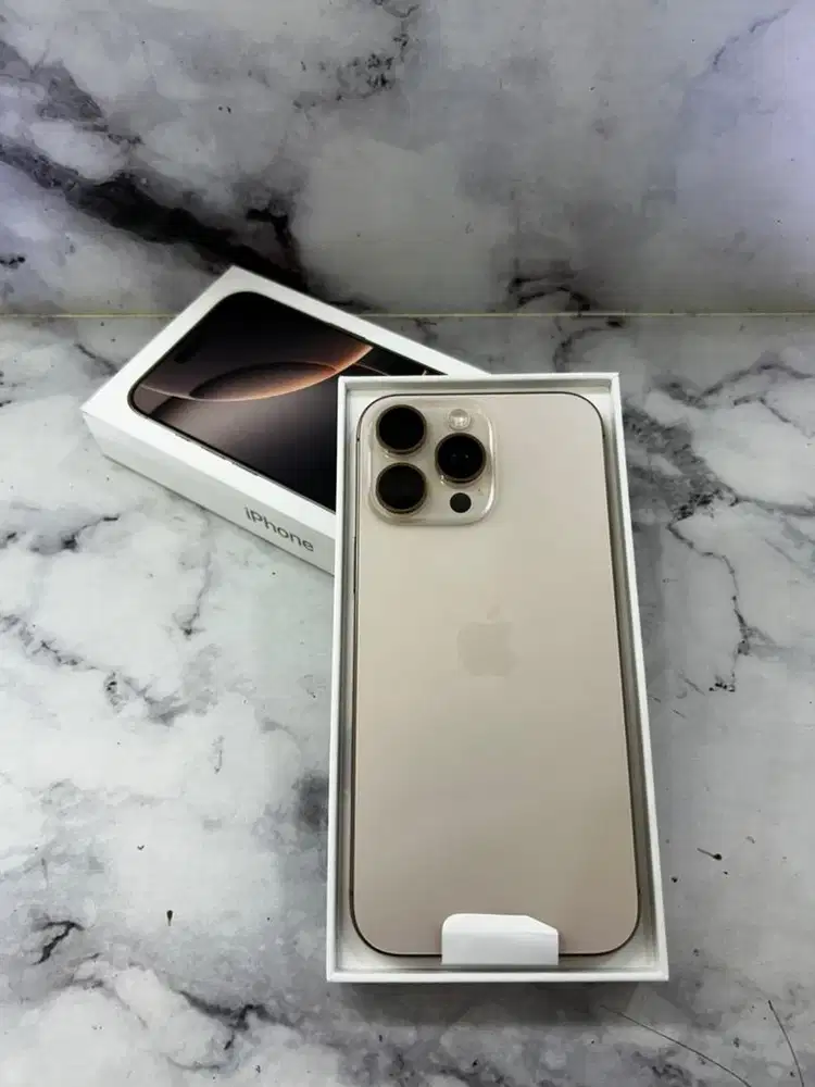 Iphone 16 pro max 256gb Ibox like new bh100% garansi on Juni 2026