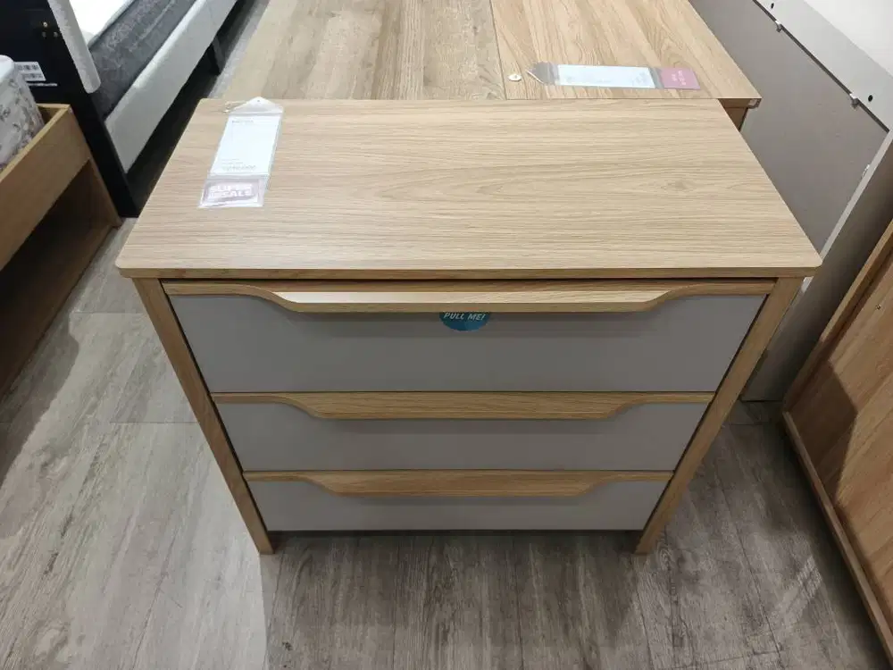 Heim Studio MITSU Lemari Laci 3 Pintu