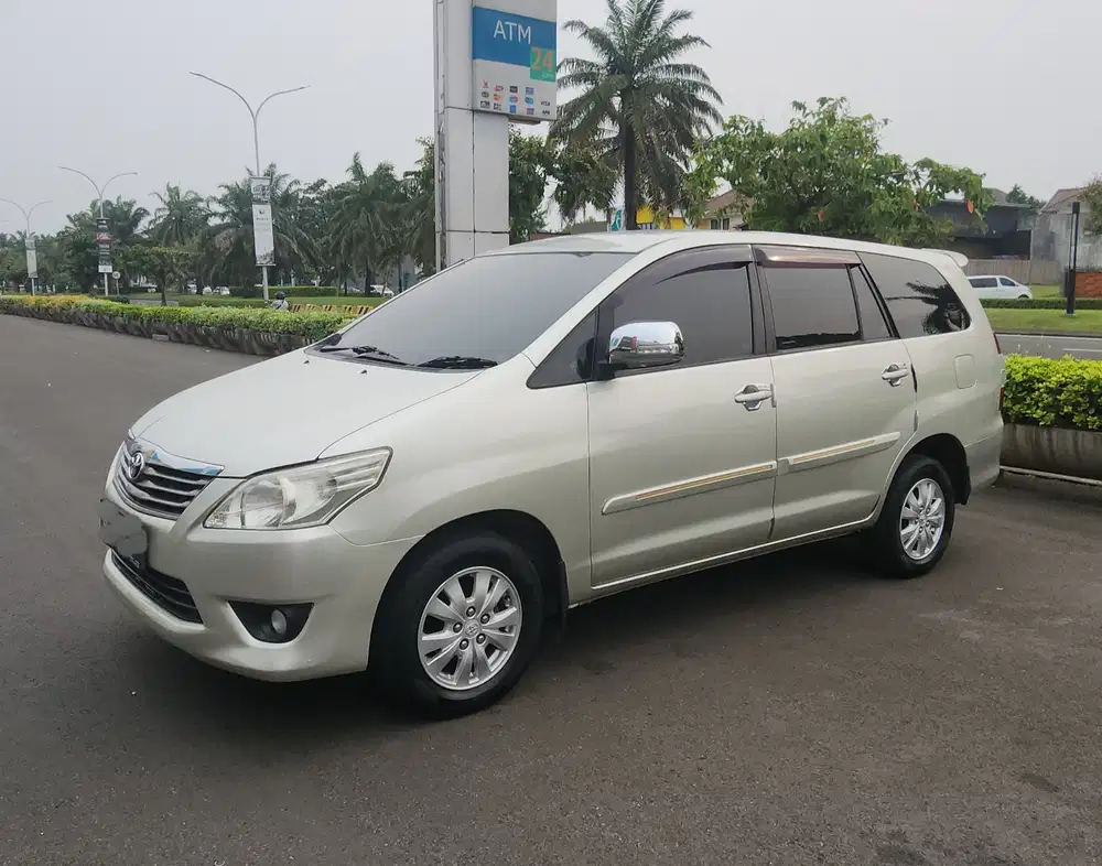 Toyota Kijang Innova 2011 Diesel