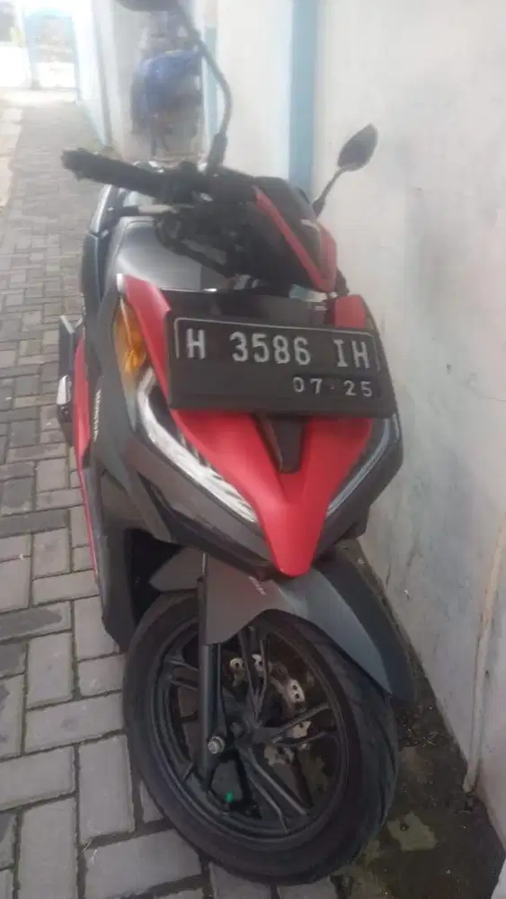 Buu Bismillah  dijual honda Vario 150cc 2020 hitam merah doff plat H