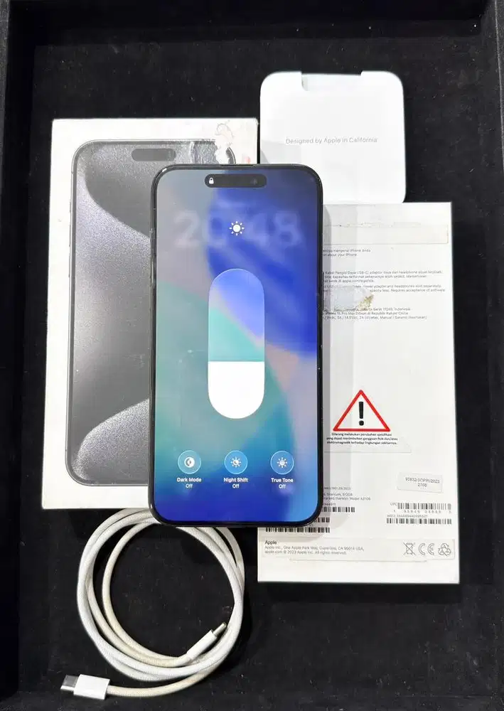 Dijual Iphone 15 Promax 512GB Black Resmi Ibox Lengkap