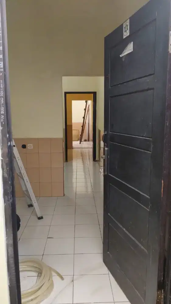 Kontrakan 4 petak bersih baru renovasi