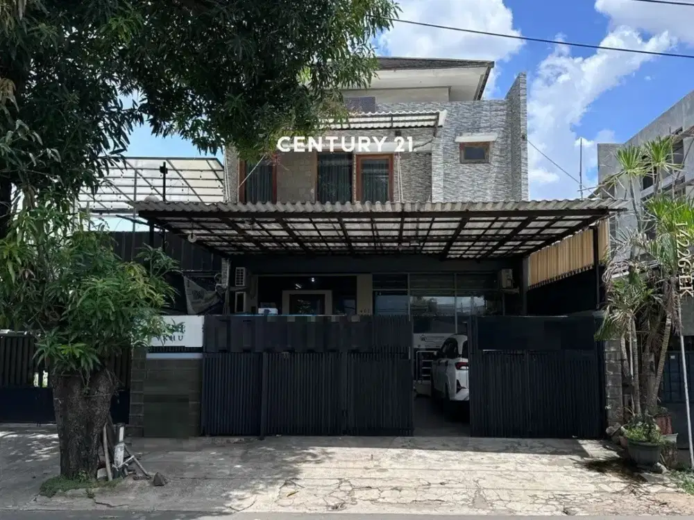 Dijual Rumah Dua Lantai Lokasi Strategis di Kelapa Dua Kebon Jeruk Jakarta Barat