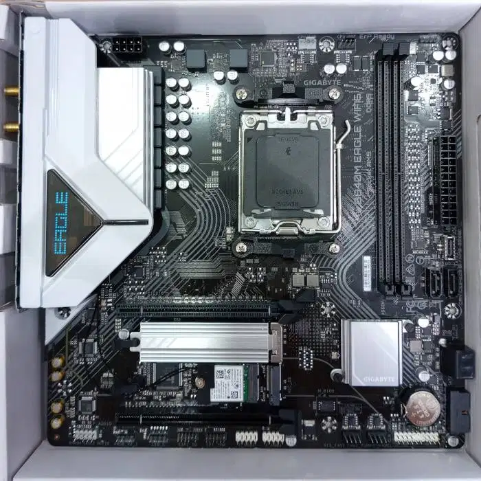 Gigabyte B840M EAGLE WIFI6
