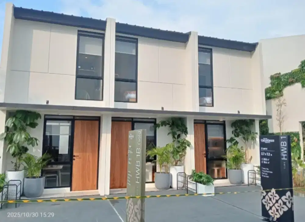 Ekslusif Rumah komersial 2 lantai dalam cluster hanya 100juta saja