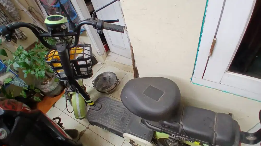Jual sepeda listrik bekas Genio Orby 1.0 800rb nego