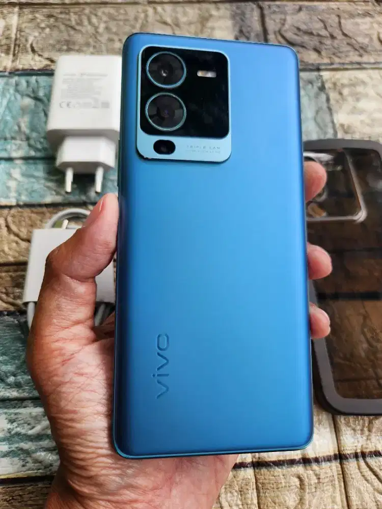 Vivo V25 Pro 5G (Ram 12/256) Muluus Nominus
