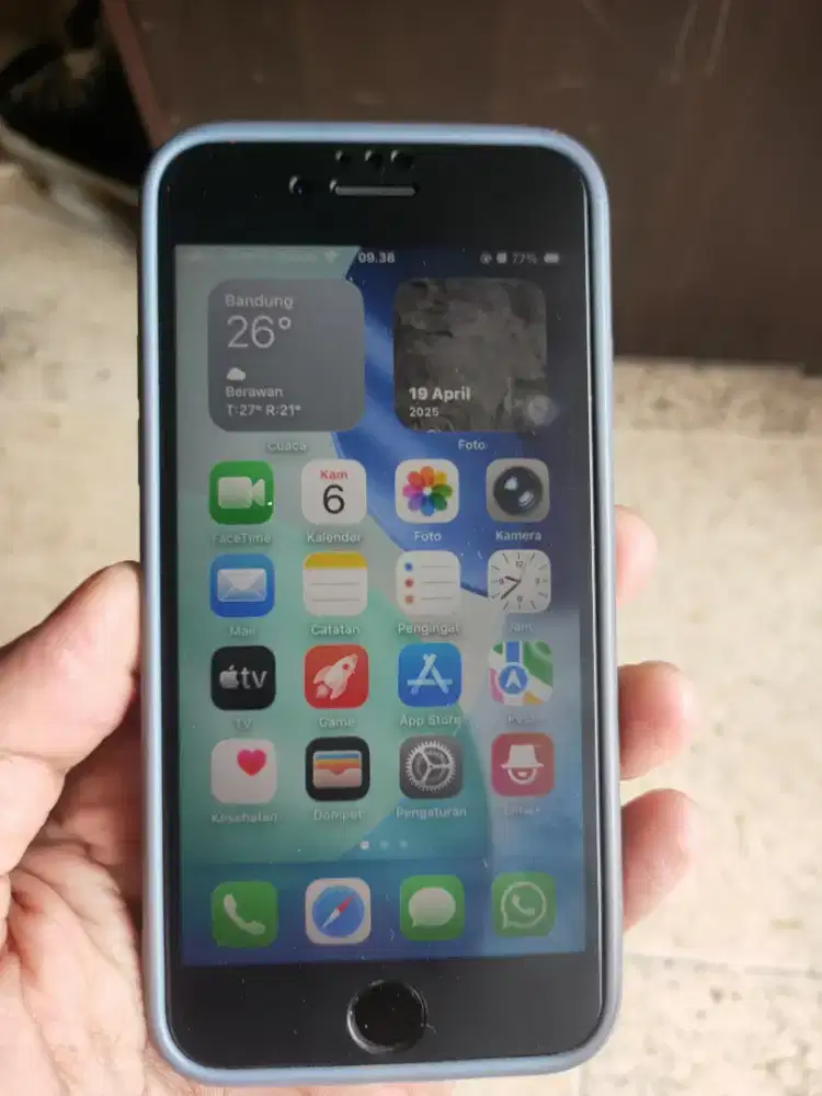 Jual iPhone se 64 gb