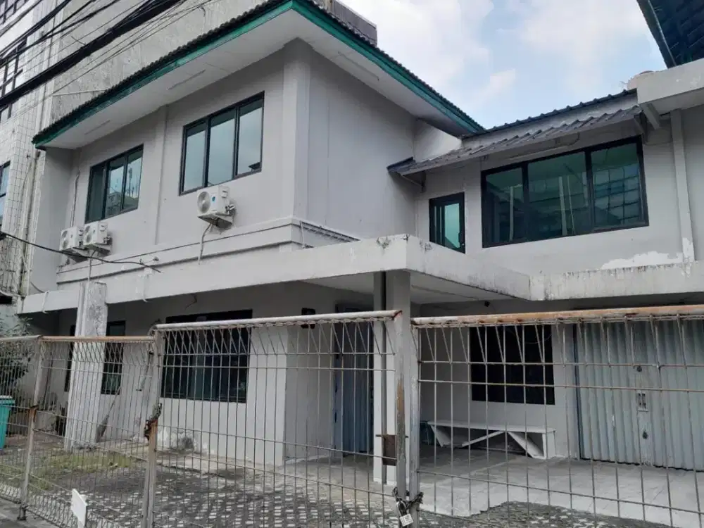 Dijual Gedung kantor 2,5 lantai, Gambir, Jakarta Pusat