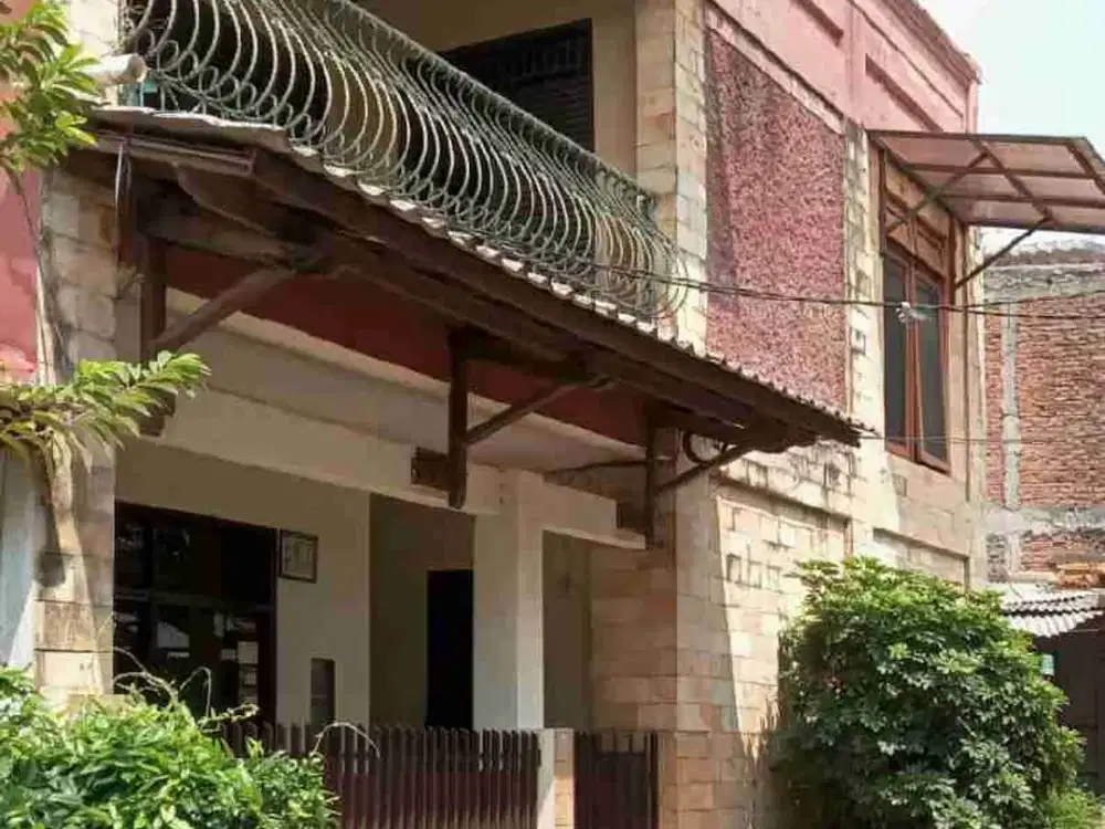 rumah 2 lt di lembah hijau Mekarsari Cimanggis Depok