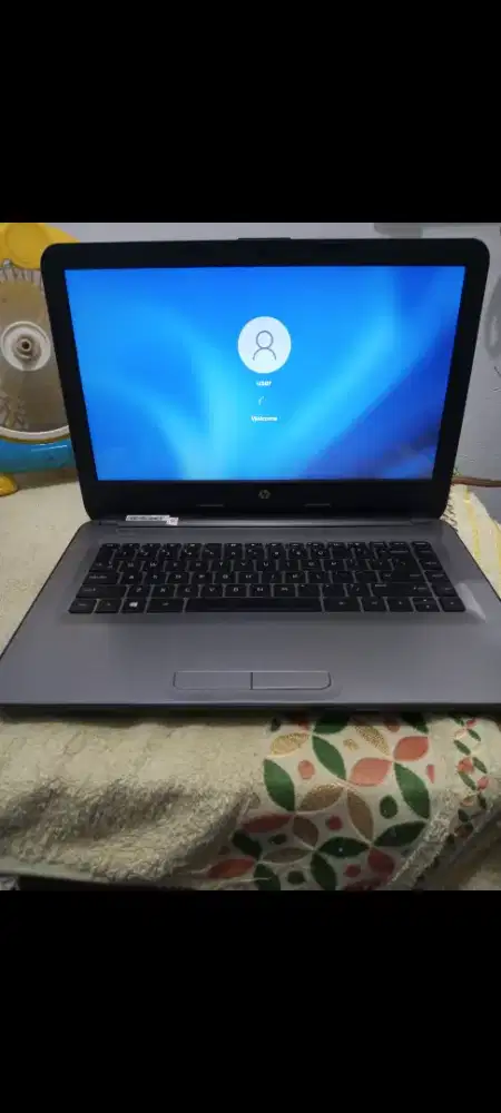 Jual ajah leptop model HP 14  kualitas baik 
Harga pas