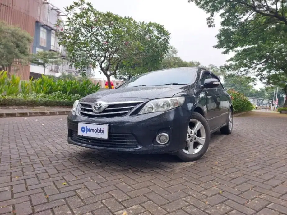 LOW DP Toyota Corolla Altis 1.8 G Bensin-MT 2012 ZBC