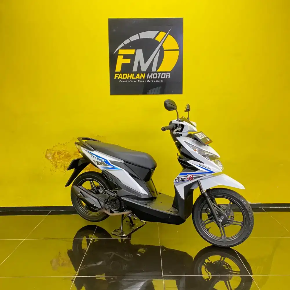 Honda Beat Tahun 2018 pajak hidup warna putih list biru