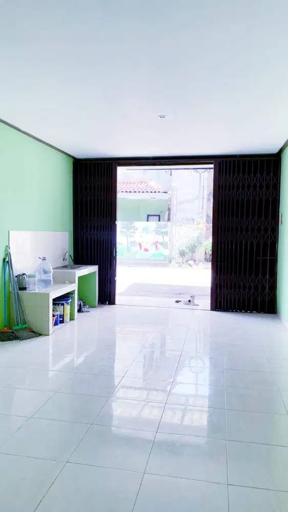 Ruko 2,5 lt siap guna, jual 700jt, sewa45jt/thn jatibening park Bekasi