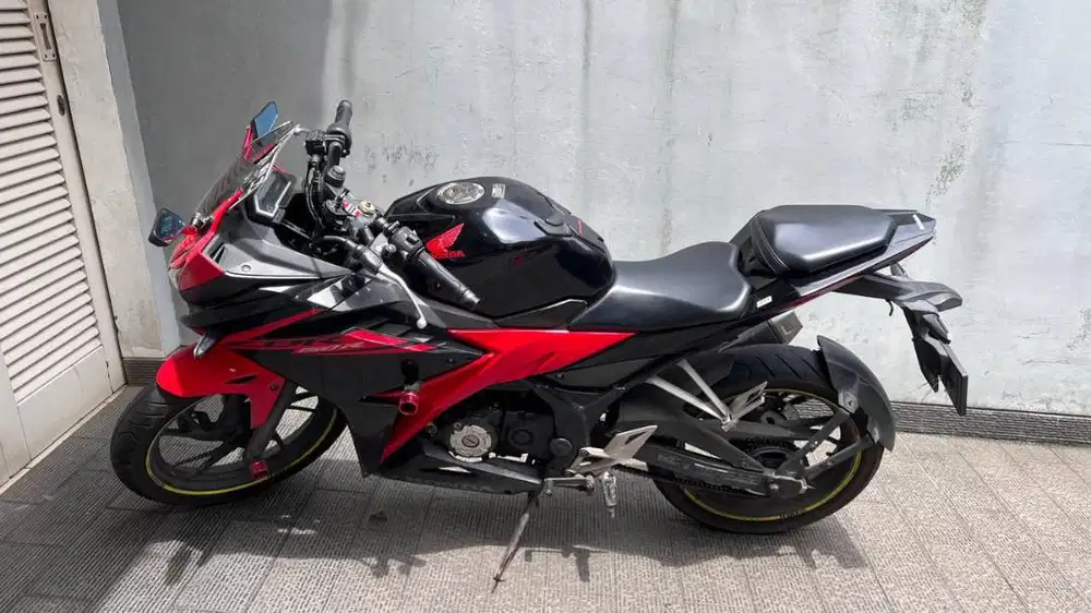 Honda CBR150R thn. 2017