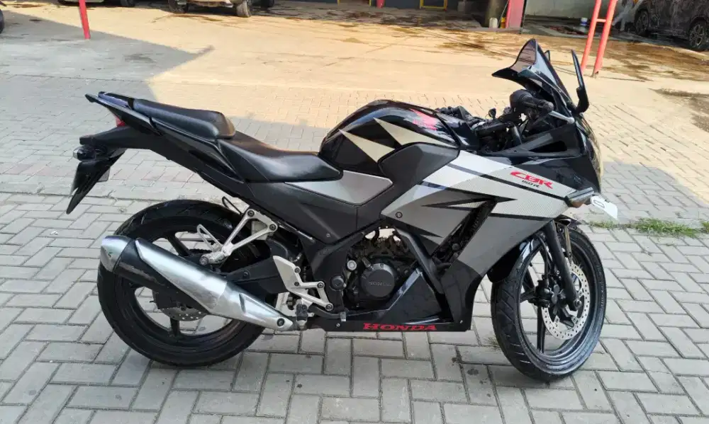 CBR 150 R 2015 mulus