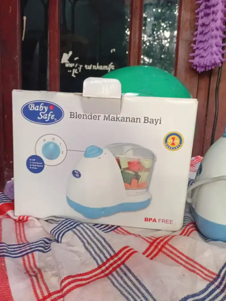 Blender makannya bayi