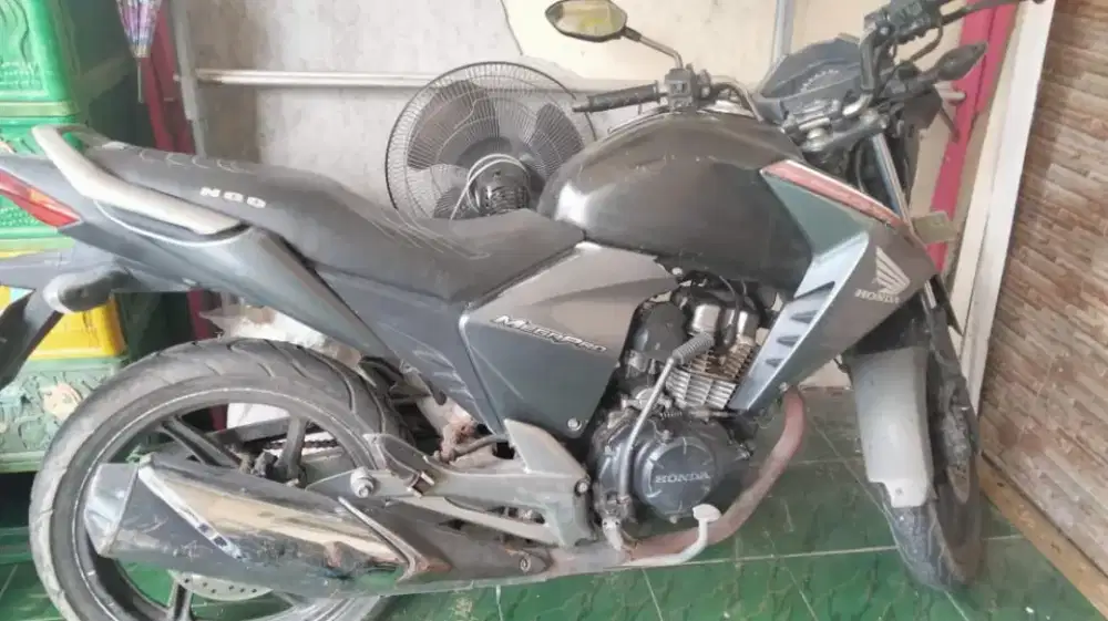 Megapro 2012 jual cepat