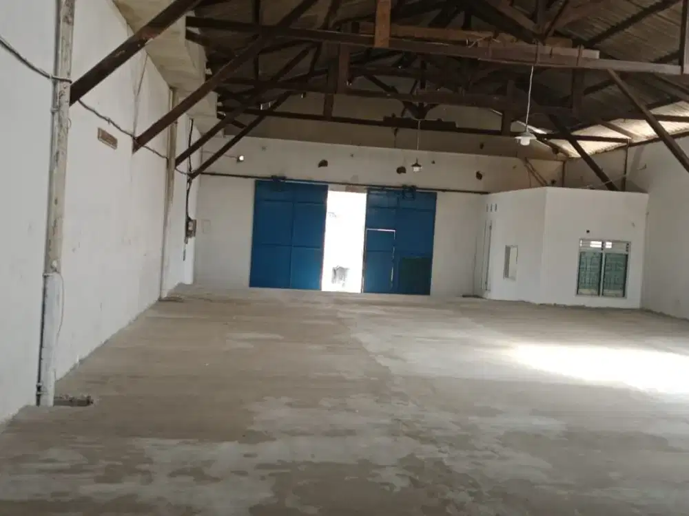 Sewa Gudang!!! Bagian tengah di Kapuk Kamal