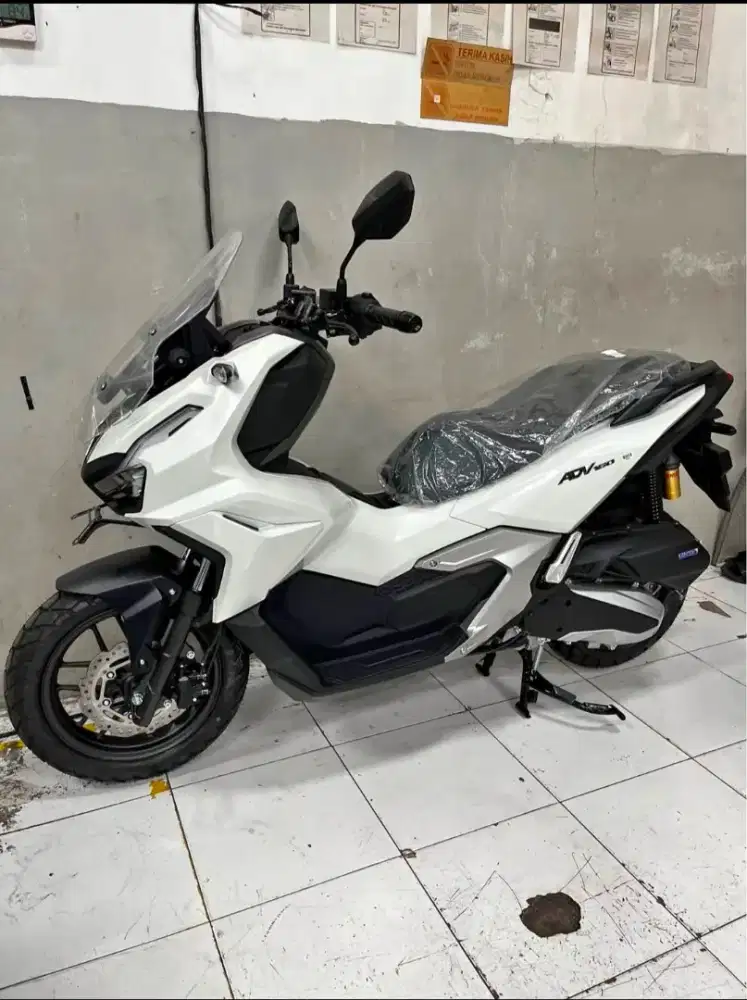 HONDA ADV 160 CBS WHITE