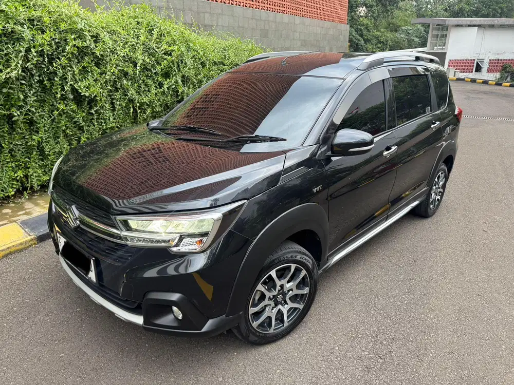 Jual Suzuki XL7 2023 Tangan Pertama