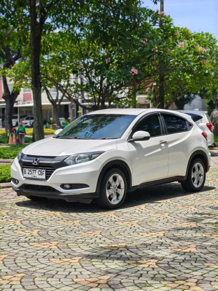HONDA HR-V E-AT 2016 | SANGAT TERAWAT, PAJAK PANJANG