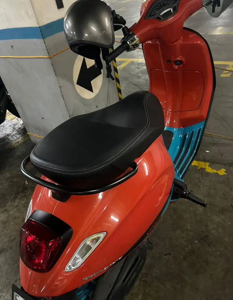 Vespa Primavera 2023 Colour Vibes