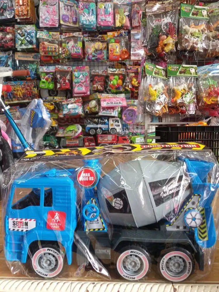 mainan anak trukk molen besar