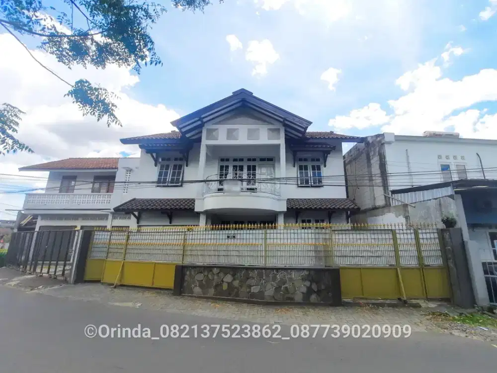 Rumah Ruang Usaha Jl Pogung Dekat Jl Monjali, Ringroad, UGM