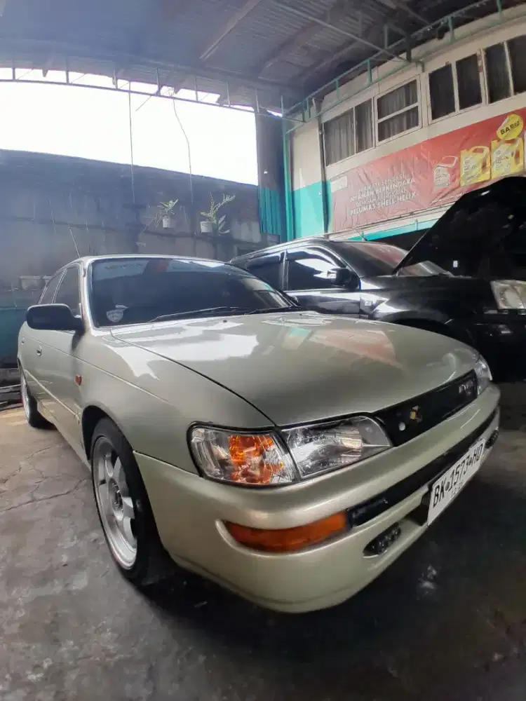 TOYOTA GREAT COROLLA (1993)
