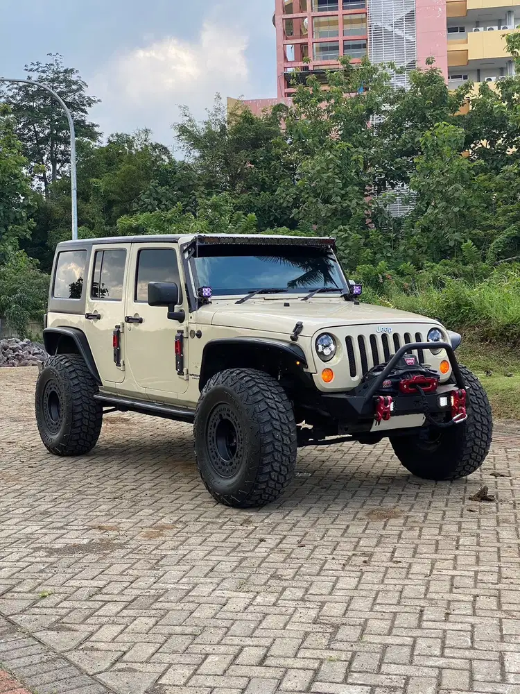 Jeep Wrangler 2011 Bensin