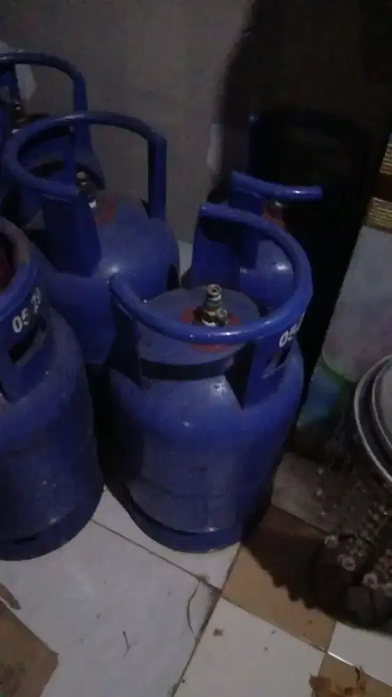 Jual tabung bekas tapi aman udah gak ke pake lagi