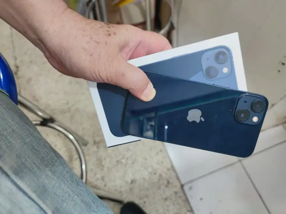 iPhone 13 masih garansi resmi 128 GB