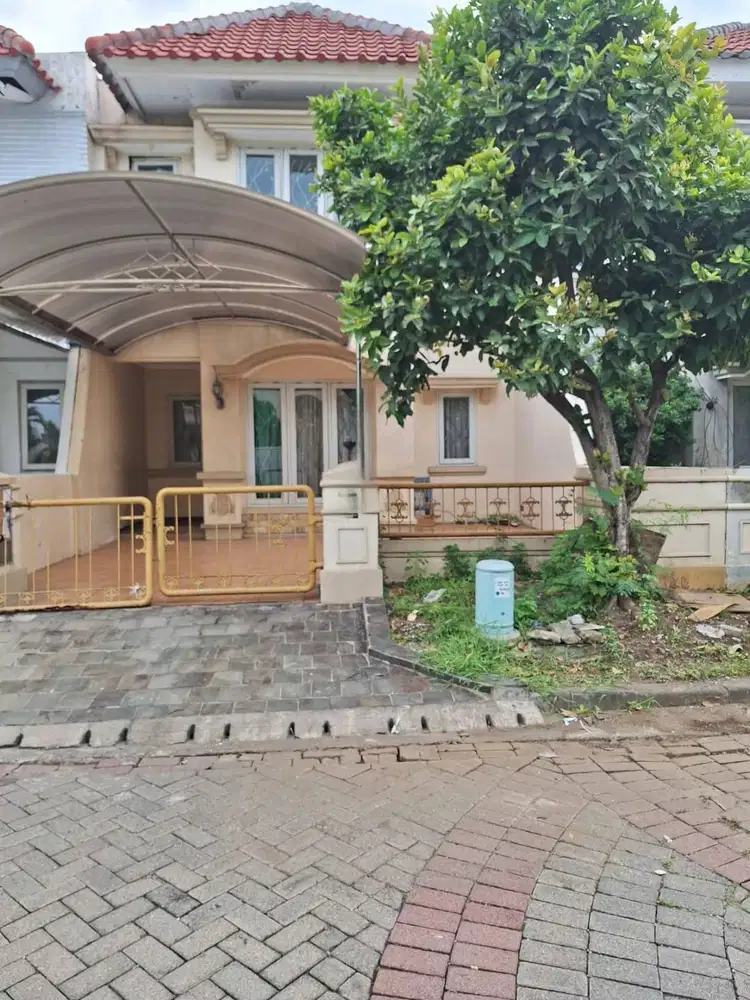 Dijual Rumah Pakuwon City 2 Lantai Butuh Renovasi dkt Park Shanghai