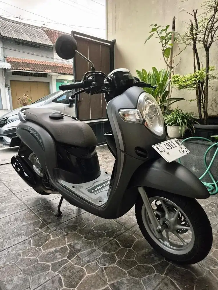 SCOOPY STYLISH ISS 2020
