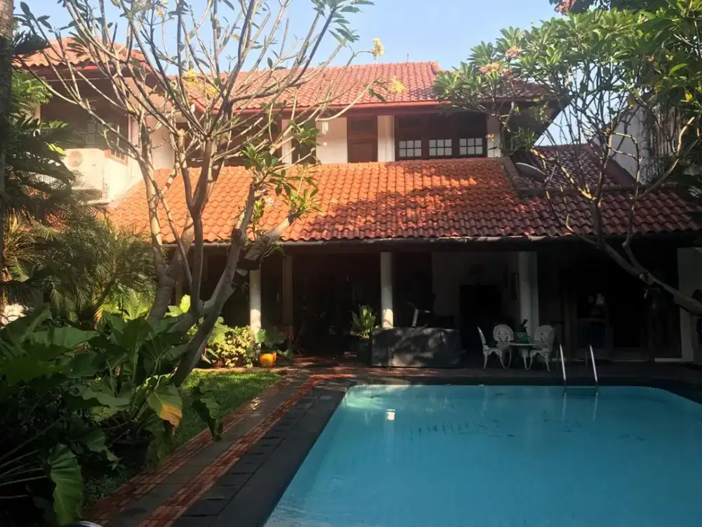 Rumah Posisi Hook di Pondok Indah Jakarta Selatan - PR 10109