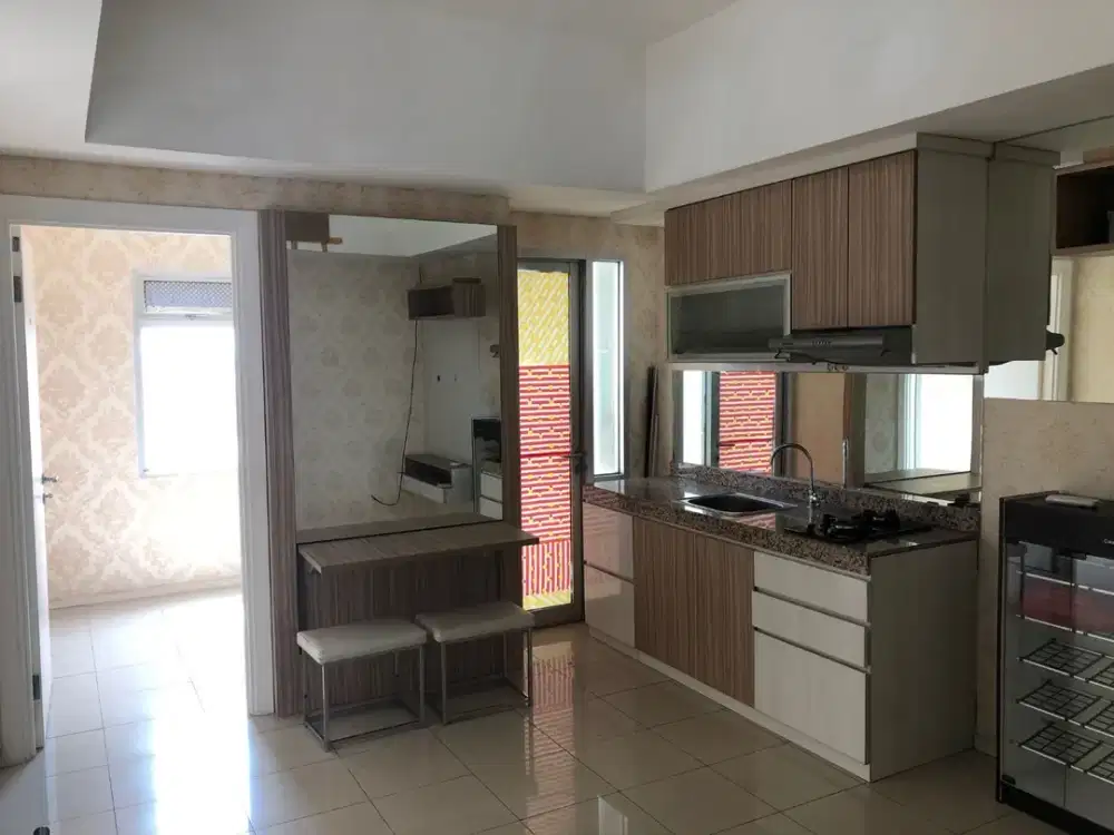 Apartemen Green Lake Sunter 2BR Semi furnish. ada kitchen set lengkap dan ac 2 unit