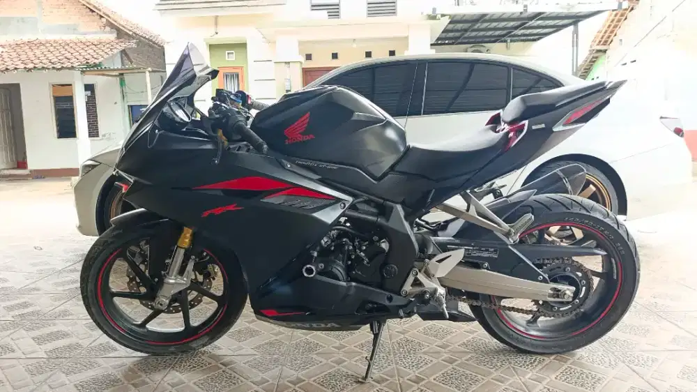CBR 250 ISTIMEWAAA LOW KM