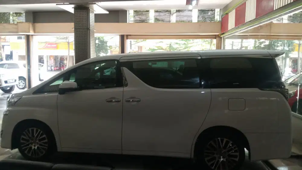 Toyota Vellfire 2015 Bensin