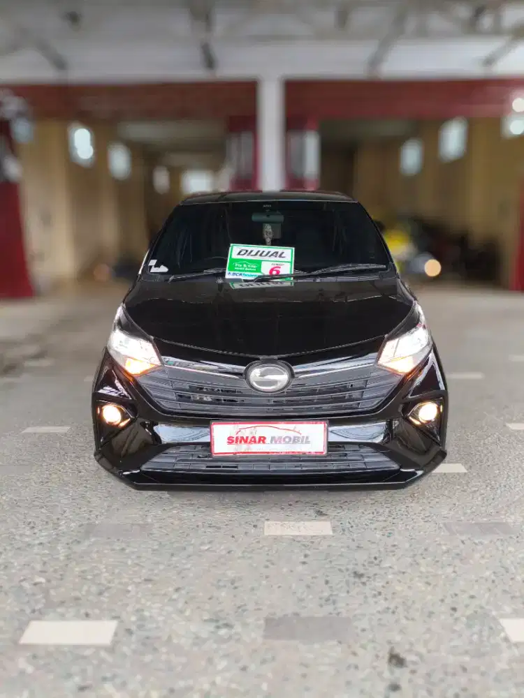 Daihatsu sigra 2024 tipe R manual warna hitam plat DA