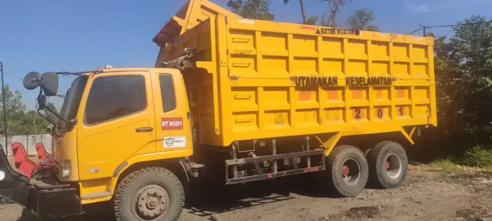 Dump truck Mitsubishi fighter tahun 2022