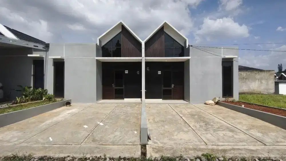 Staf keuangan developer perumahan